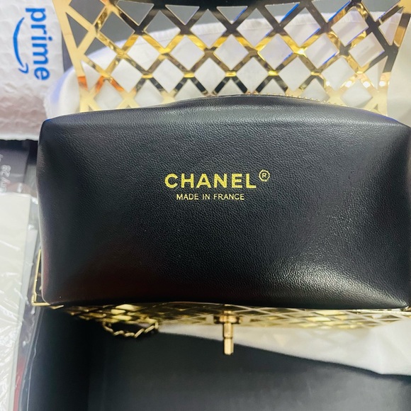 🖤💛 Chanel Black and Gold metal cage Crossbody Bag - Picture 9 of 16